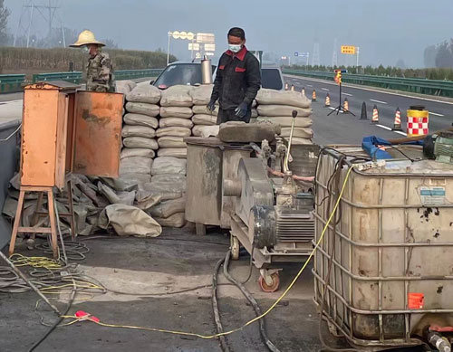 西林高速路病害处理